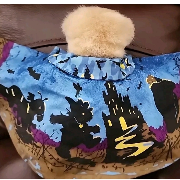 Countress Muffula Bear Tricky Treat Trio Vanderbear Collection Dracula Vampire - Picture 3 of 3